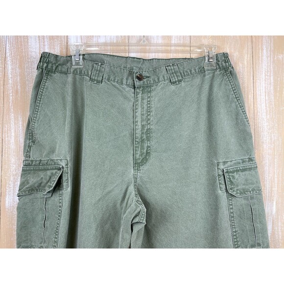 LL Bean Mens Cargo Pants Green Size 38 x 34 (36x33)  Cotton Straight Leg - Picture 2 of 9